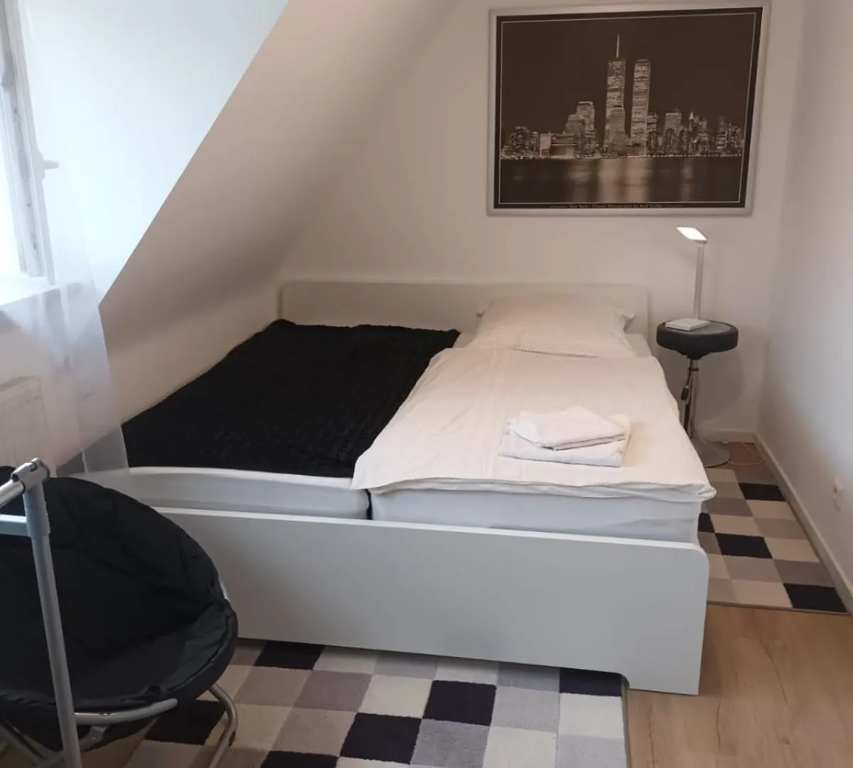City And Fair Rooms In Hannover - Messe - Zimmer